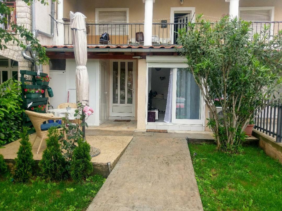 Lovely Apartment With Garden And Terrace Fiume Esterno foto
